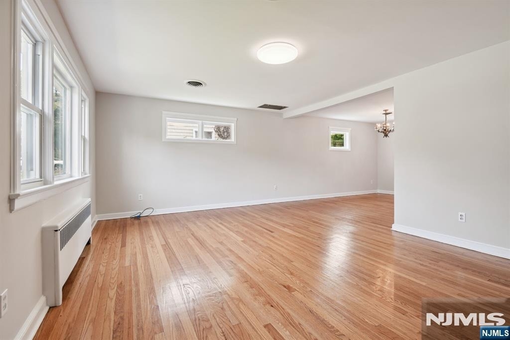 990 Washington - Photo 3