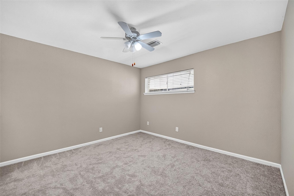 6038 Cartagena Street - Photo 29