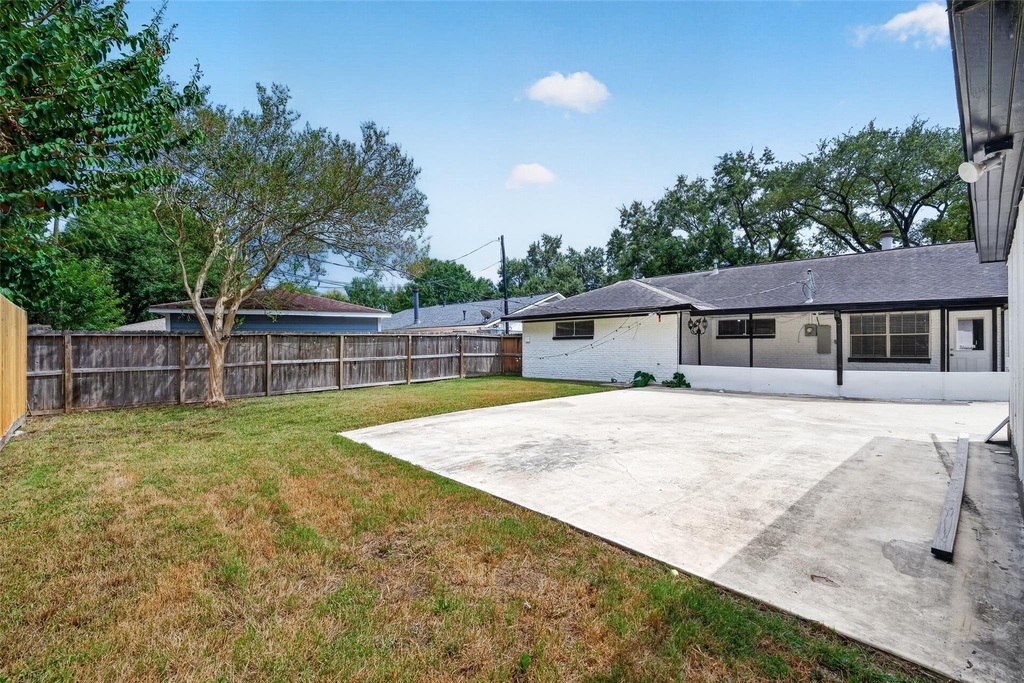 6038 Cartagena Street - Photo 47