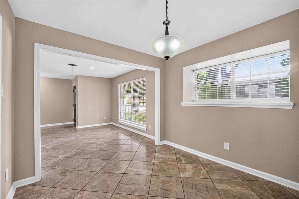6038 Cartagena Street - Photo 8