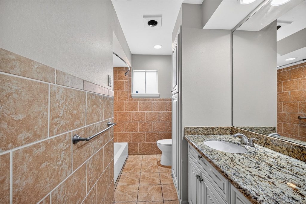 6038 Cartagena Street - Photo 25
