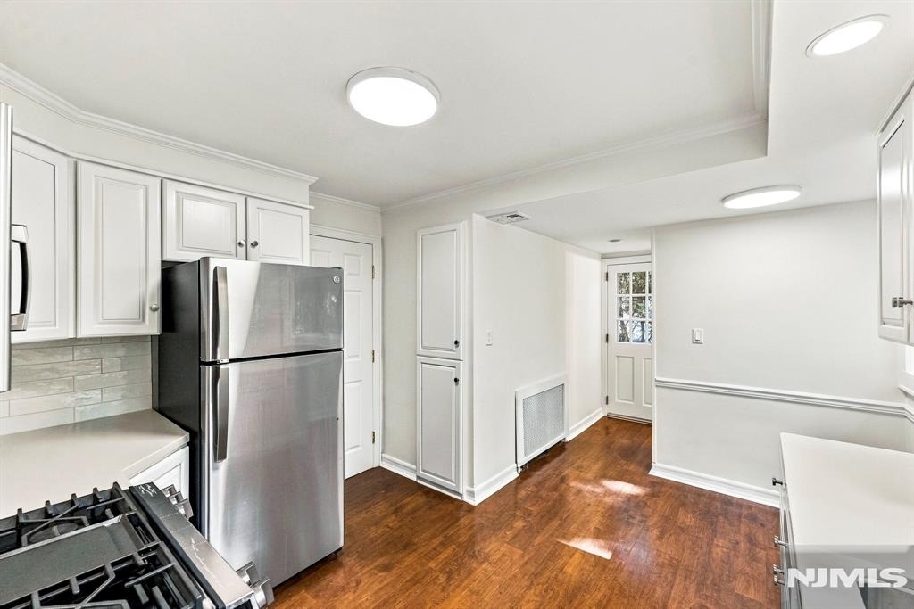 16 Hillcrest - Photo 9