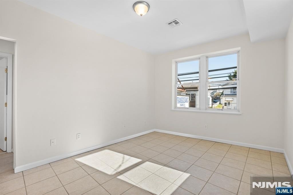 613 Ridge - Photo 7