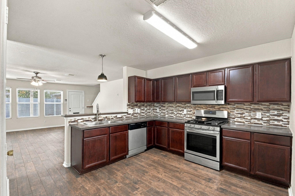 11007 Bauer Elm Street - Photo 14