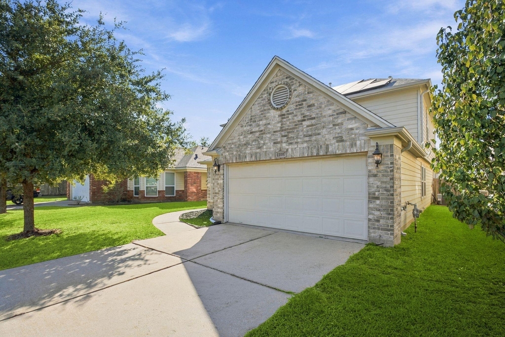 11007 Bauer Elm Street - Photo 5