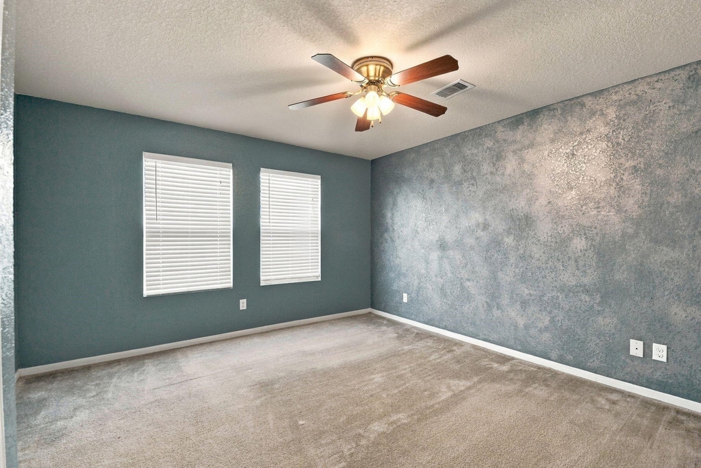 11007 Bauer Elm Street - Photo 18