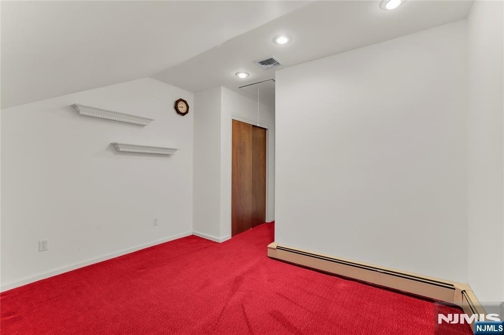 19 Crefeld - Photo 25