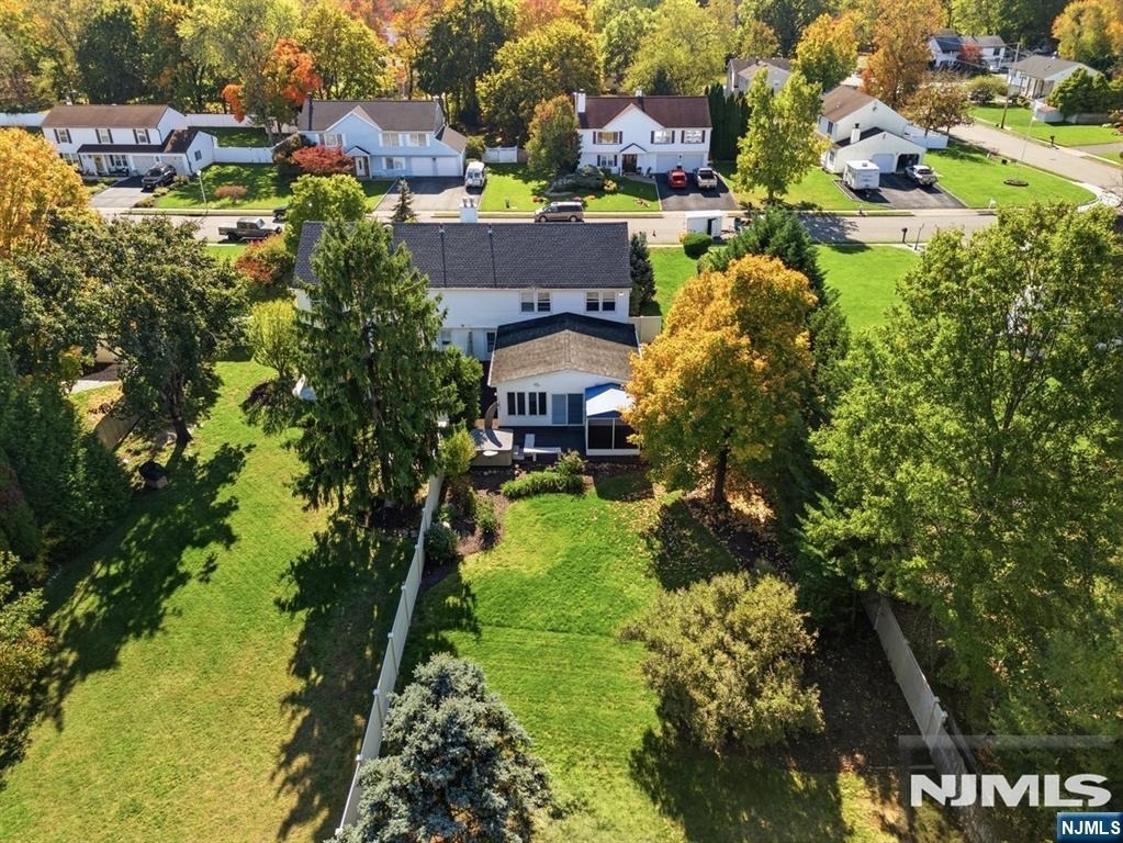 19 Crefeld - Photo 40