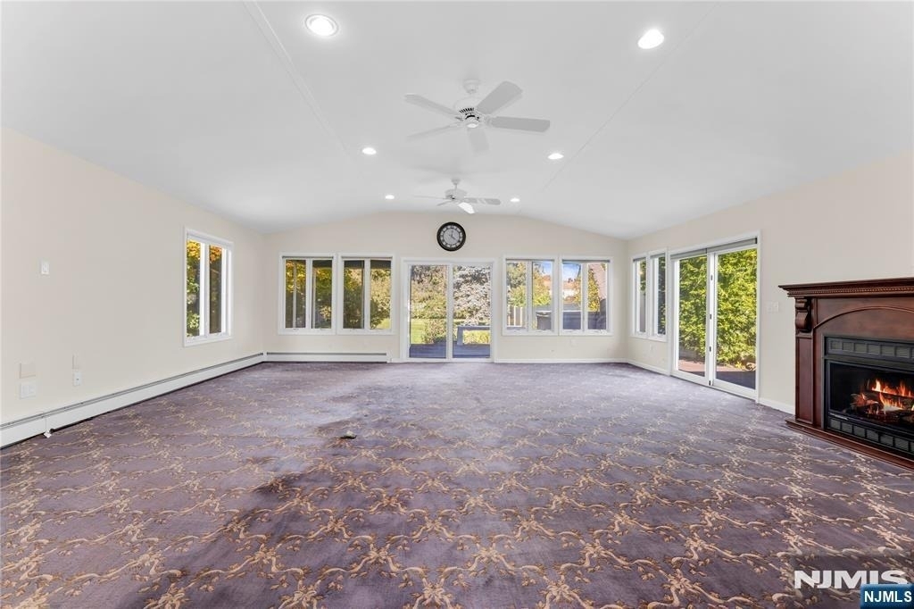 19 Crefeld - Photo 10