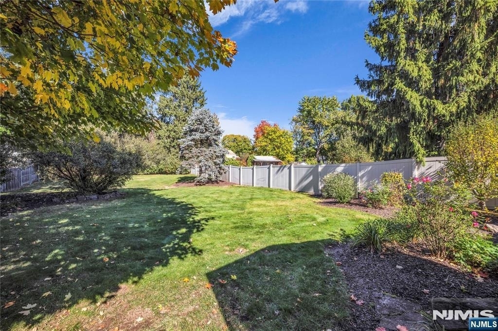 19 Crefeld - Photo 36