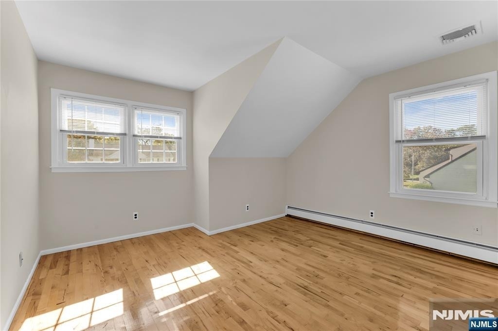 19 Crefeld - Photo 27