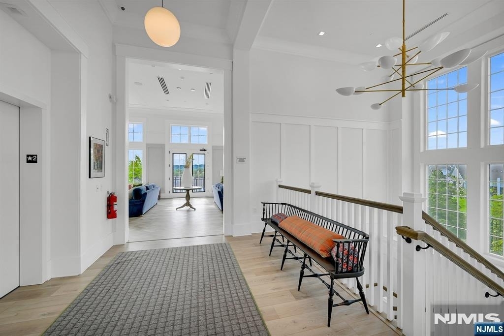 83 Sequoia - Photo 38