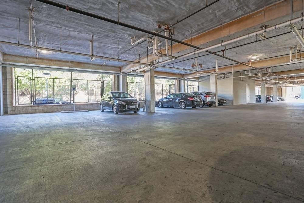 1500 N Saint Marys - Photo 4
