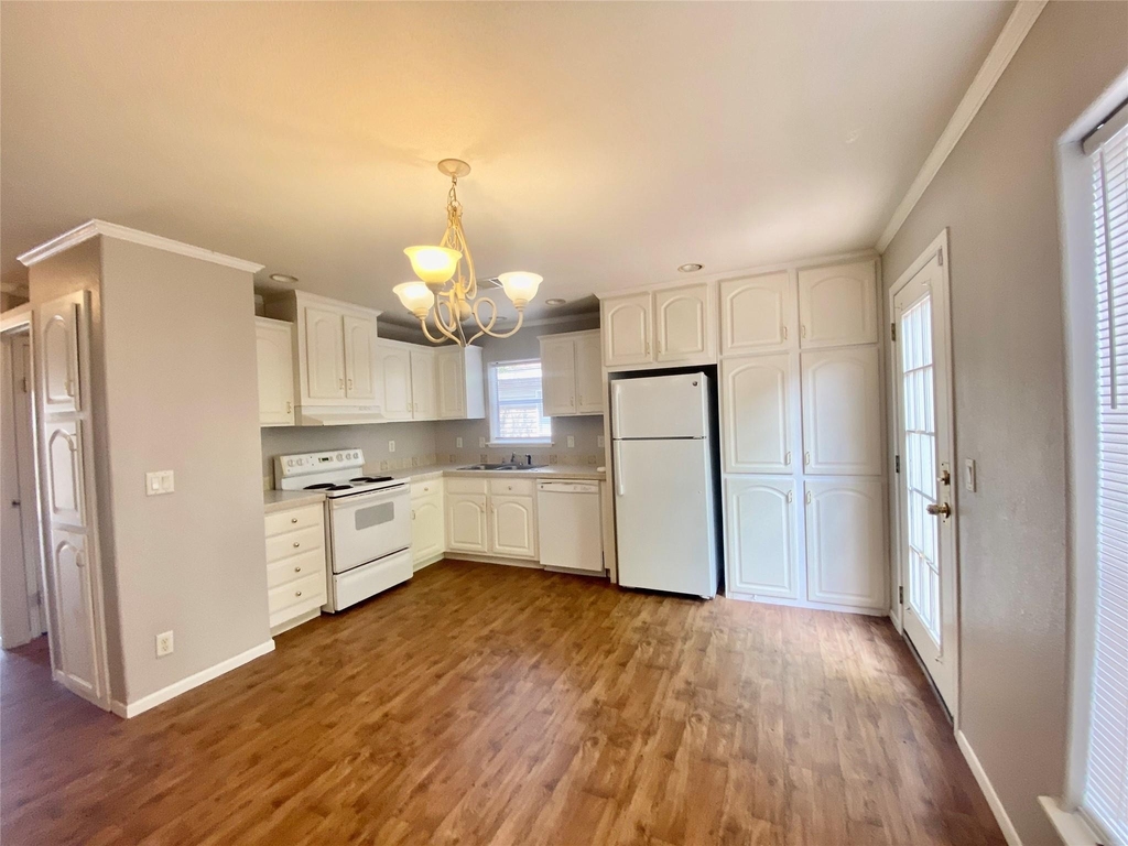 10019 Summerberry Lane - Photo 3