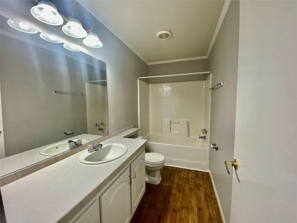 10019 Summerberry Lane - Photo 11