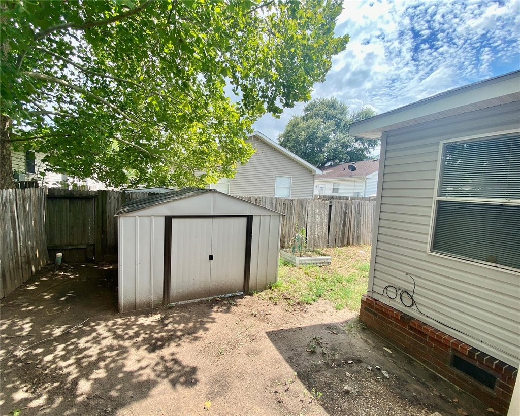 10019 Summerberry Lane - Photo 1