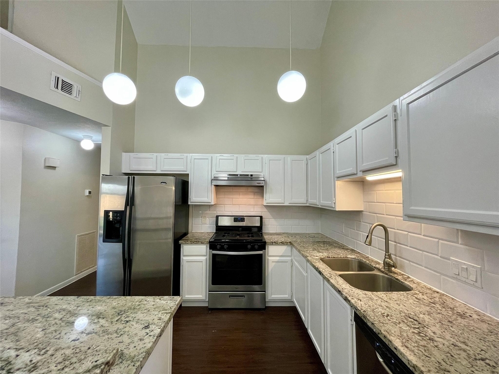 6619 Pleasant Stream Drive - Photo 8