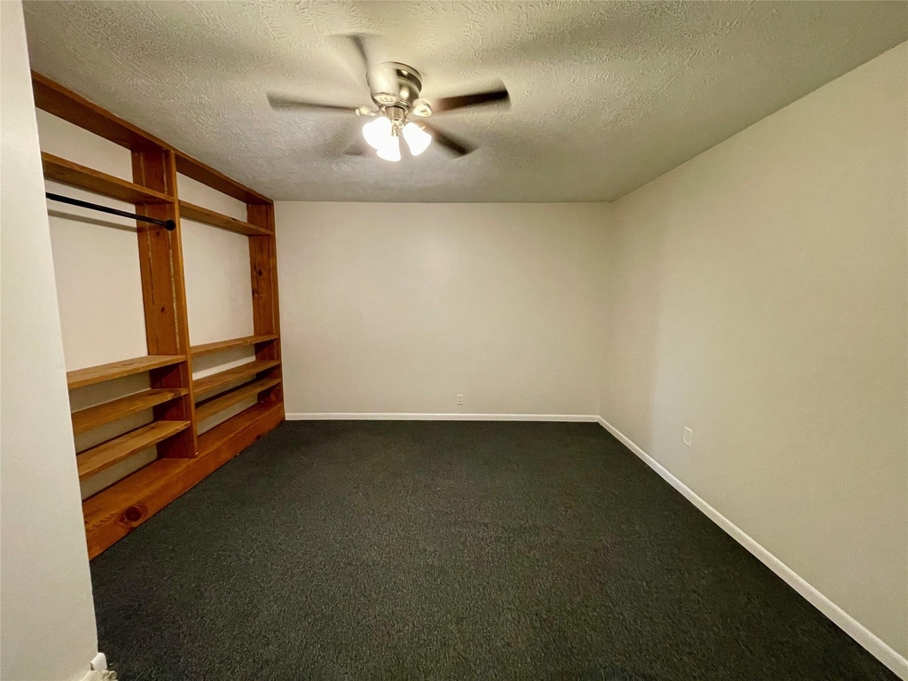 6619 Pleasant Stream Drive - Photo 20