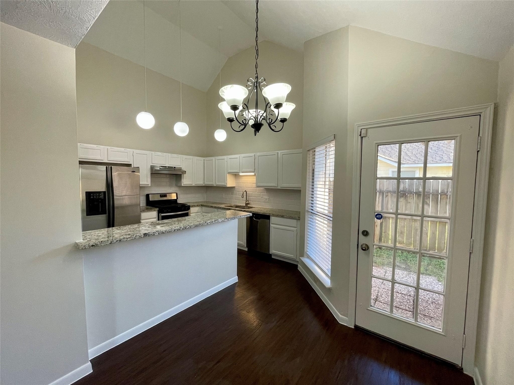 6619 Pleasant Stream Drive - Photo 7