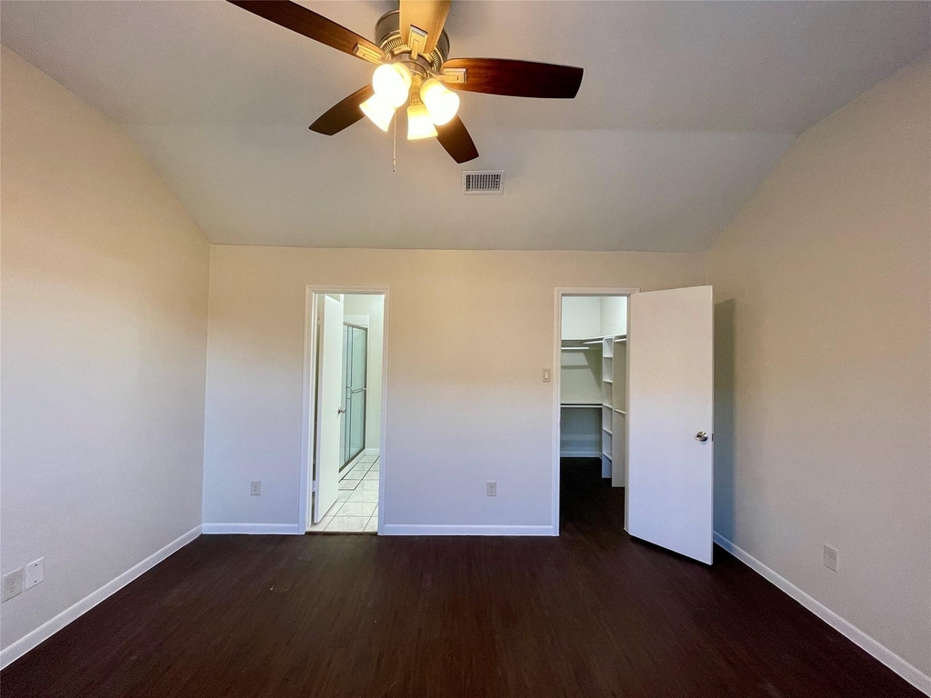 6619 Pleasant Stream Drive - Photo 12