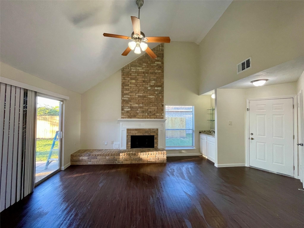 6619 Pleasant Stream Drive - Photo 4