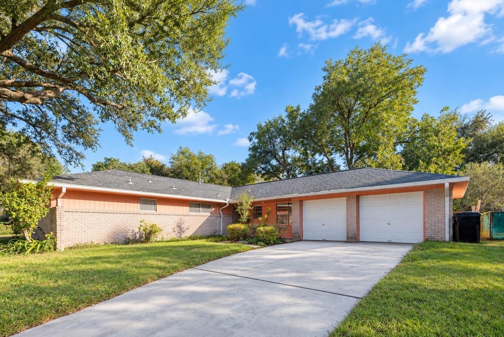5315 Creekbend Drive - Photo 12
