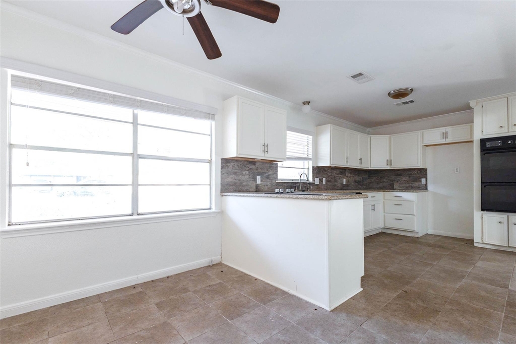 5315 Creekbend Drive - Photo 6