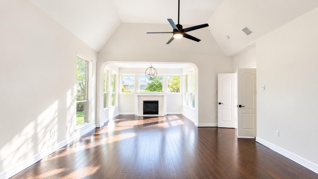5510 Cherry Creek Bend Court - Photo 10