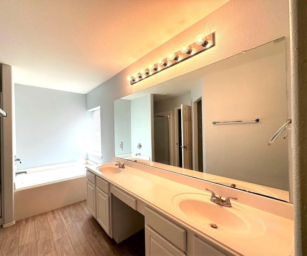 14735 Arbor Trace Court - Photo 9