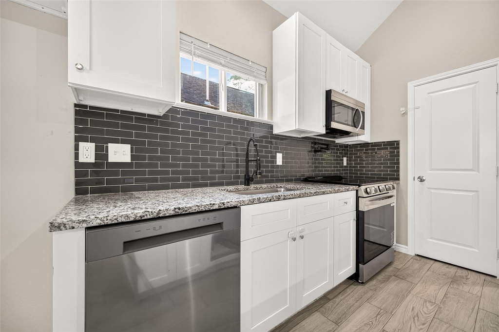 16853 Glenheath - Photo 18