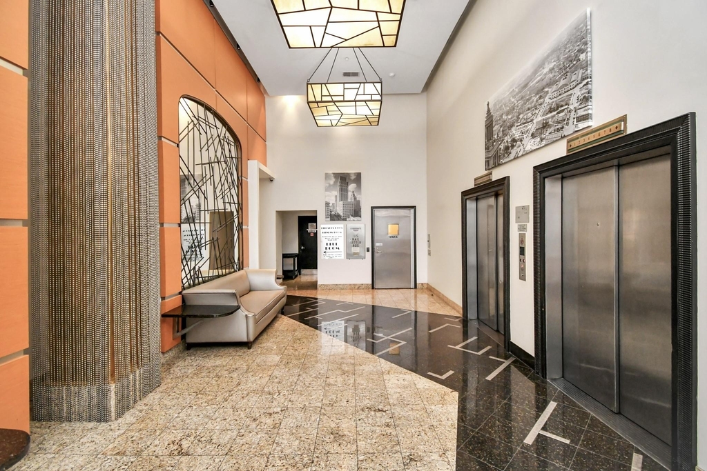 705 Main Street - Photo 3