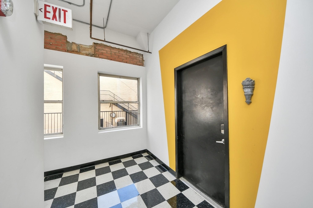 705 Main Street - Photo 4