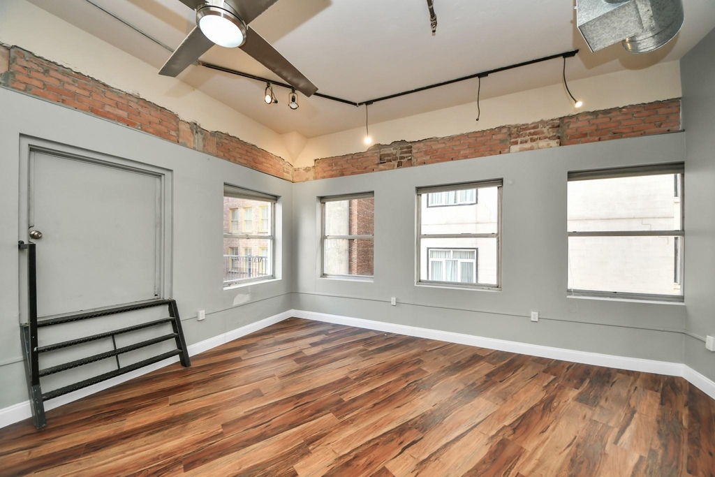 705 Main Street - Photo 15