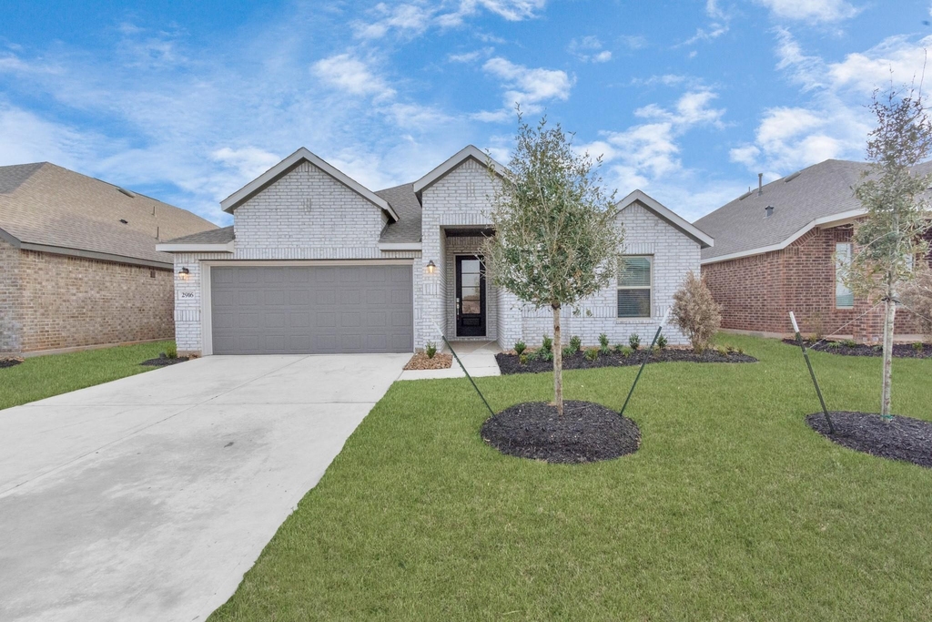 2916 Cordova Hill Drive - Photo 1