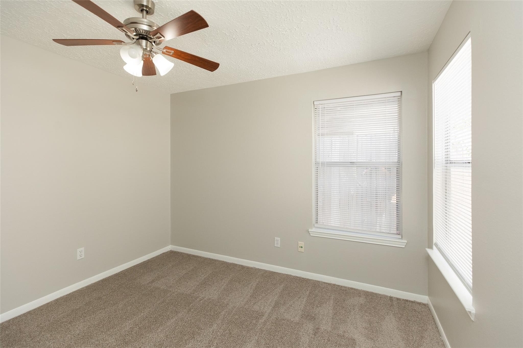 1923 Havenhouse Drive - Photo 18