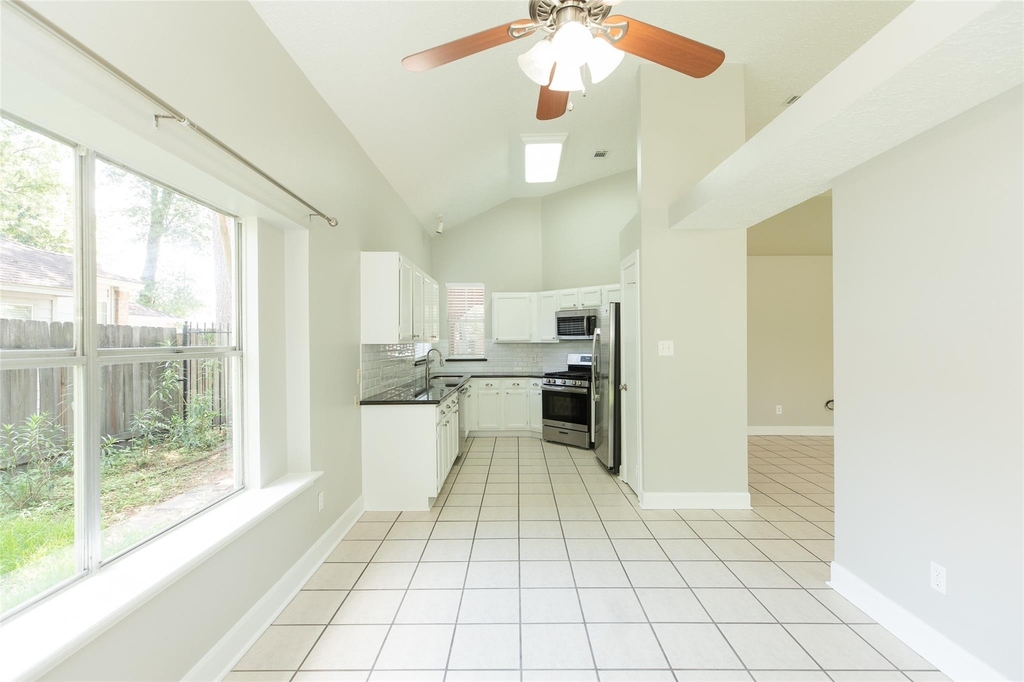 1923 Havenhouse Drive - Photo 10