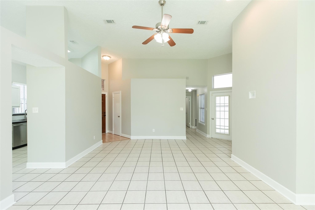 1923 Havenhouse Drive - Photo 7