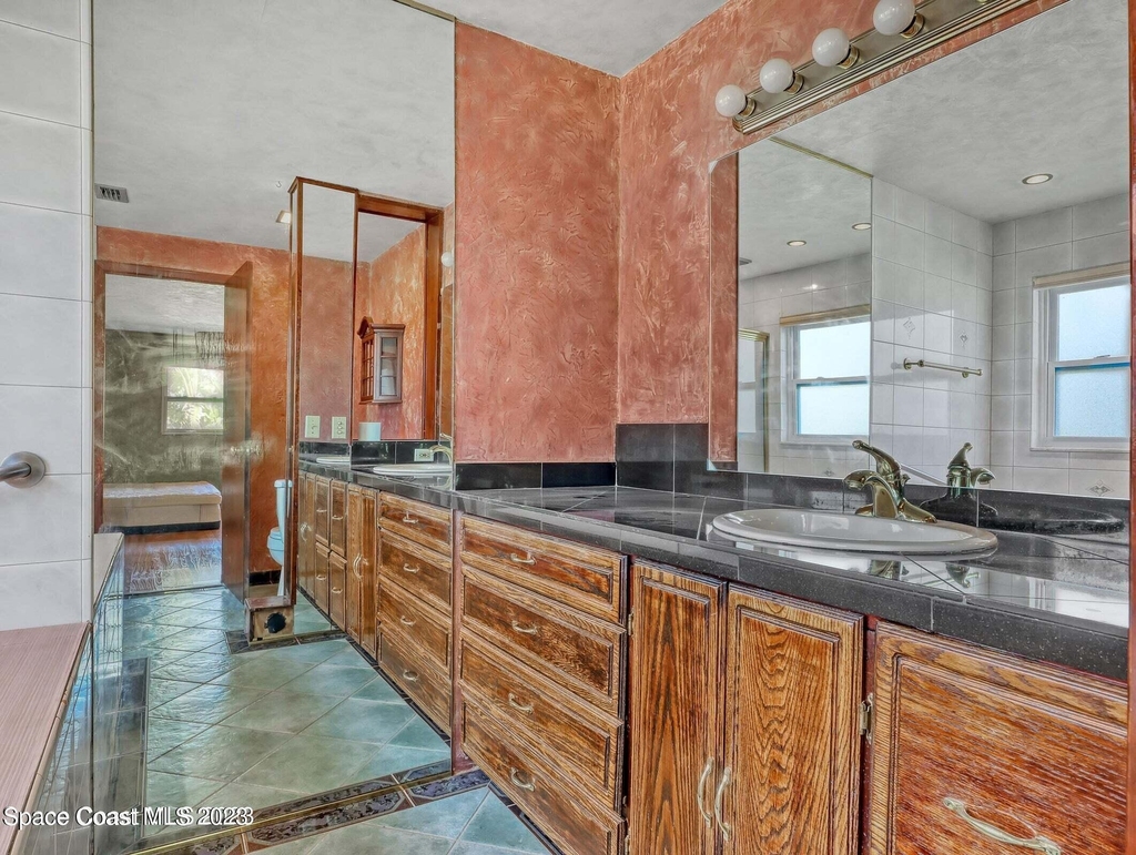 1732 Robin Hood Avenue - Photo 8