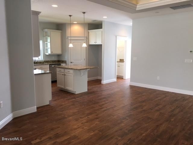 1539 Tullagee Avenue - Photo 4