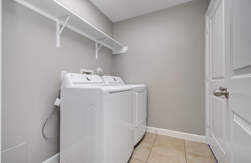 8302 Kerrington Glen Drive - Photo 7
