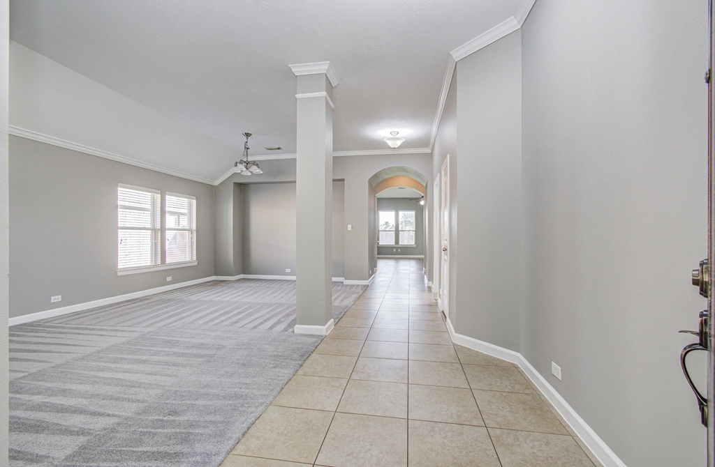 8302 Kerrington Glen Drive - Photo 3