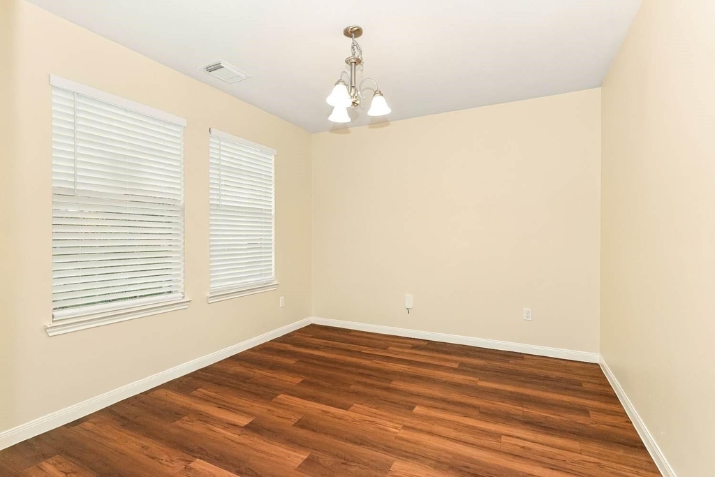 15802 Parmley Creek Court - Photo 4