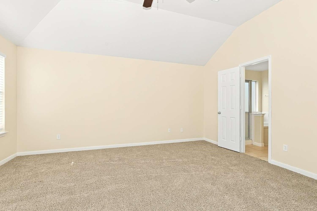 15802 Parmley Creek Court - Photo 7