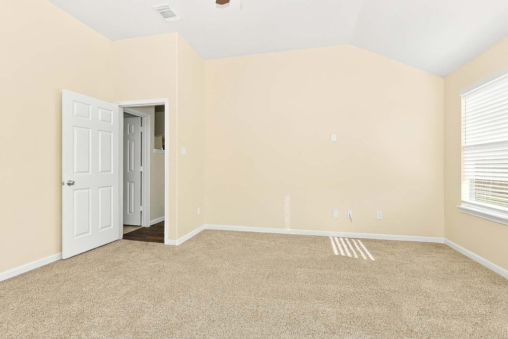 15802 Parmley Creek Court - Photo 8