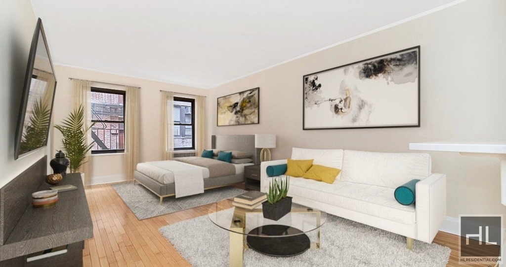 East 24 Street - Photo 1