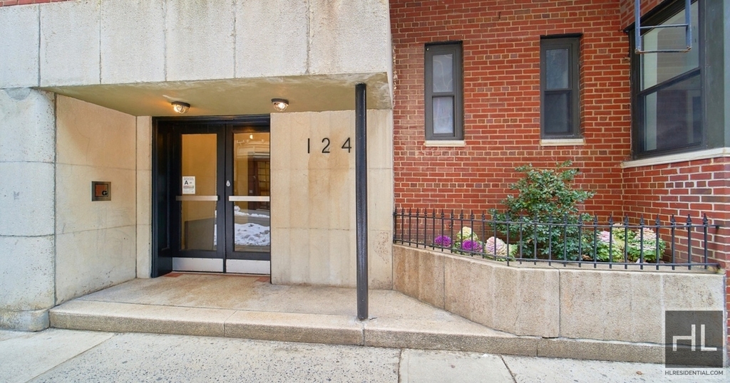 East 24 Street - Photo 0