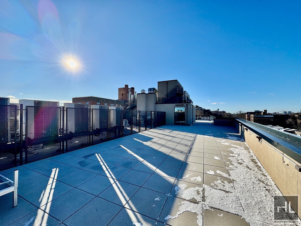 Henry Hudson Pkwy E - Photo 22