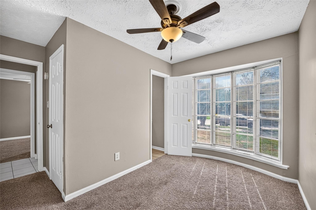 12207 Flushing Meadows Drive - Photo 17