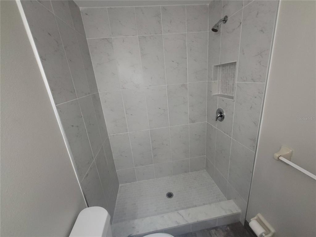305 Jeru Boulevard - Photo 14