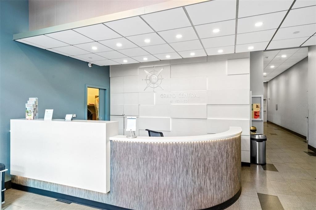 1120 E Kennedy Boulevard - Photo 36